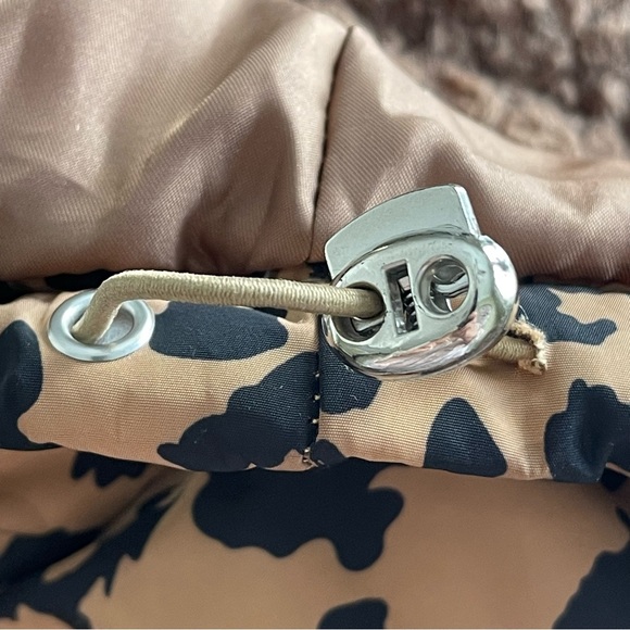 NWOT The Whistler Vest -Multicolored Sherpa - Picture 12 of 12